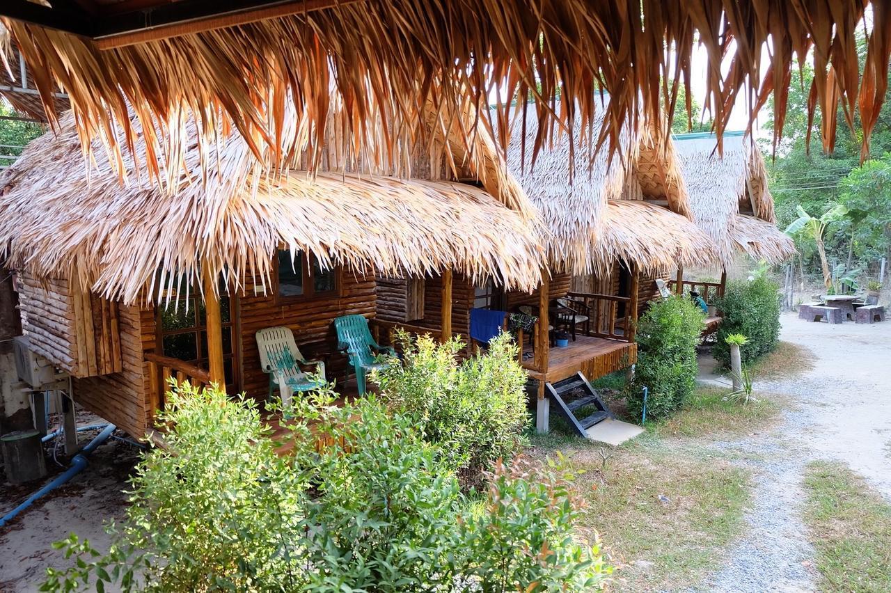 Raya Resort Koh Lipe Exterior photo