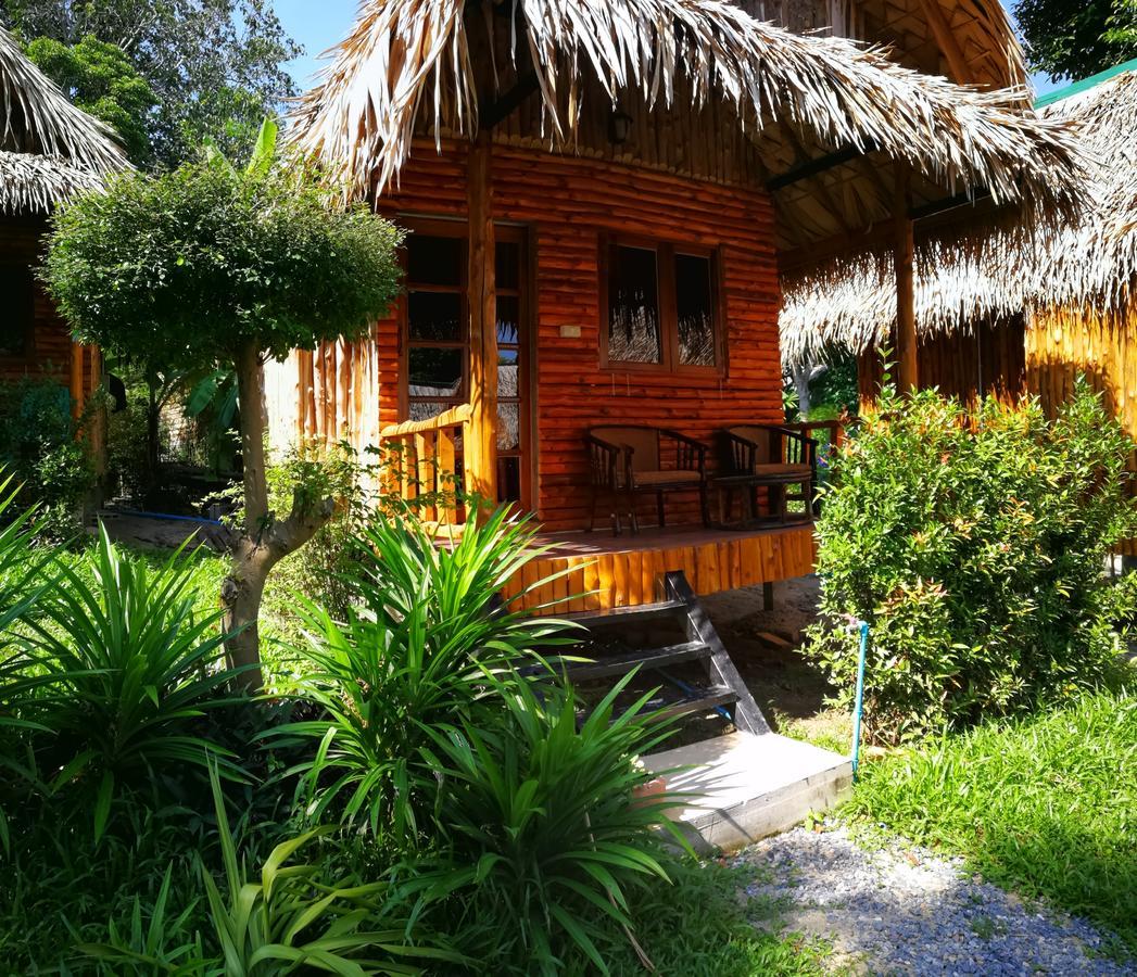 Raya Resort Koh Lipe Exterior photo